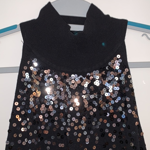 Black sleeveless turtleneck - Picture 3 of 3